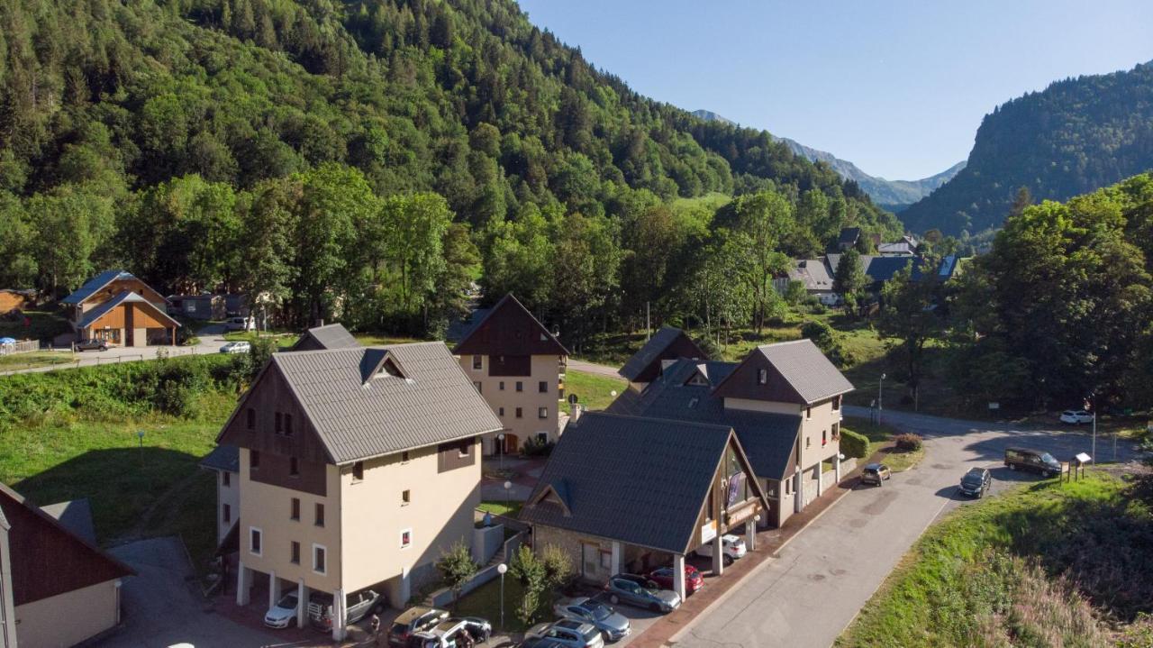 Olydea Saint-Colomban-Des-Villards Eksteriør bilde